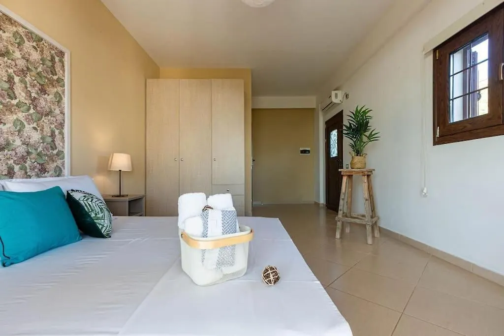 Color Villa - South Paradise 1 Vuno Apartment